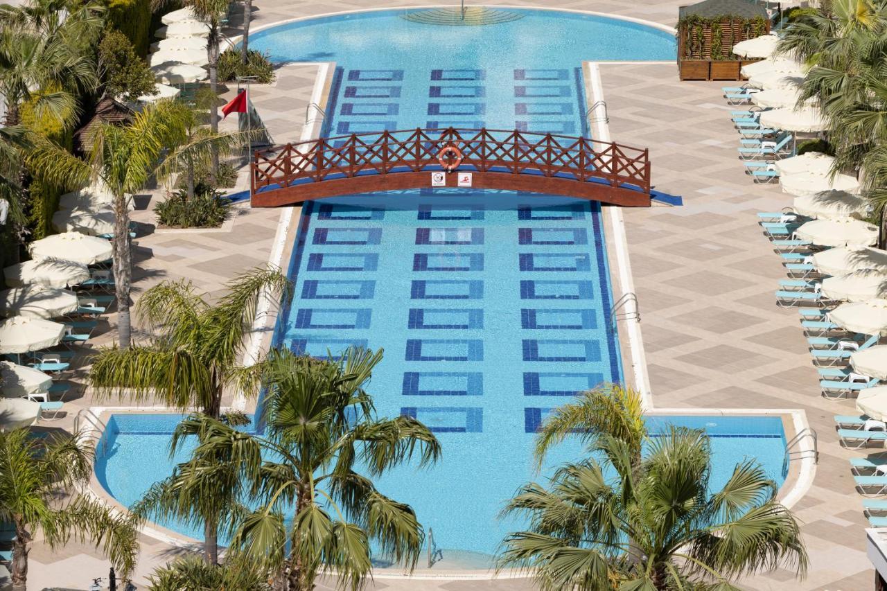 Wyndham Garden Lara 4* Antalya