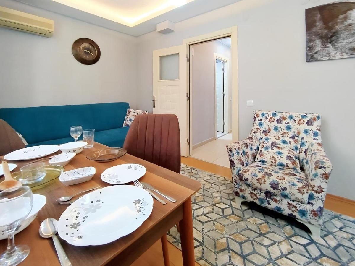 Cozy Near Shopping Malls In Kepez, Apartment *