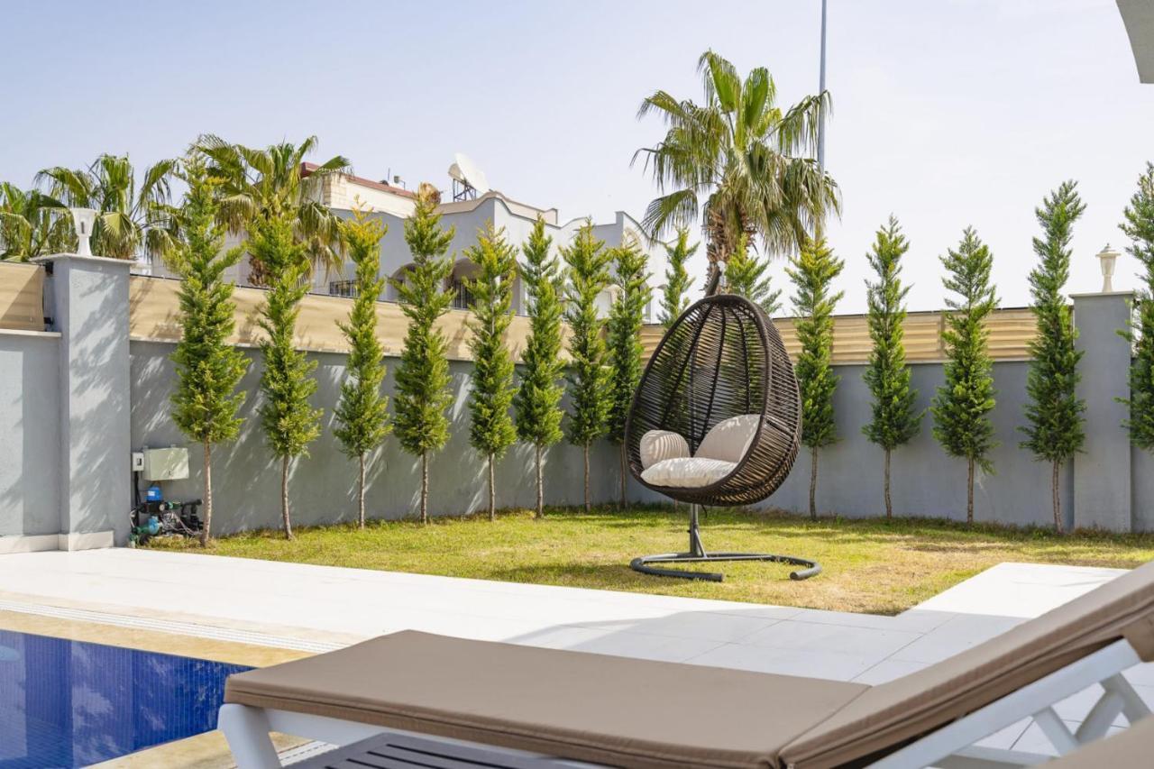 Secluded With Private Pool In Villa Antalya