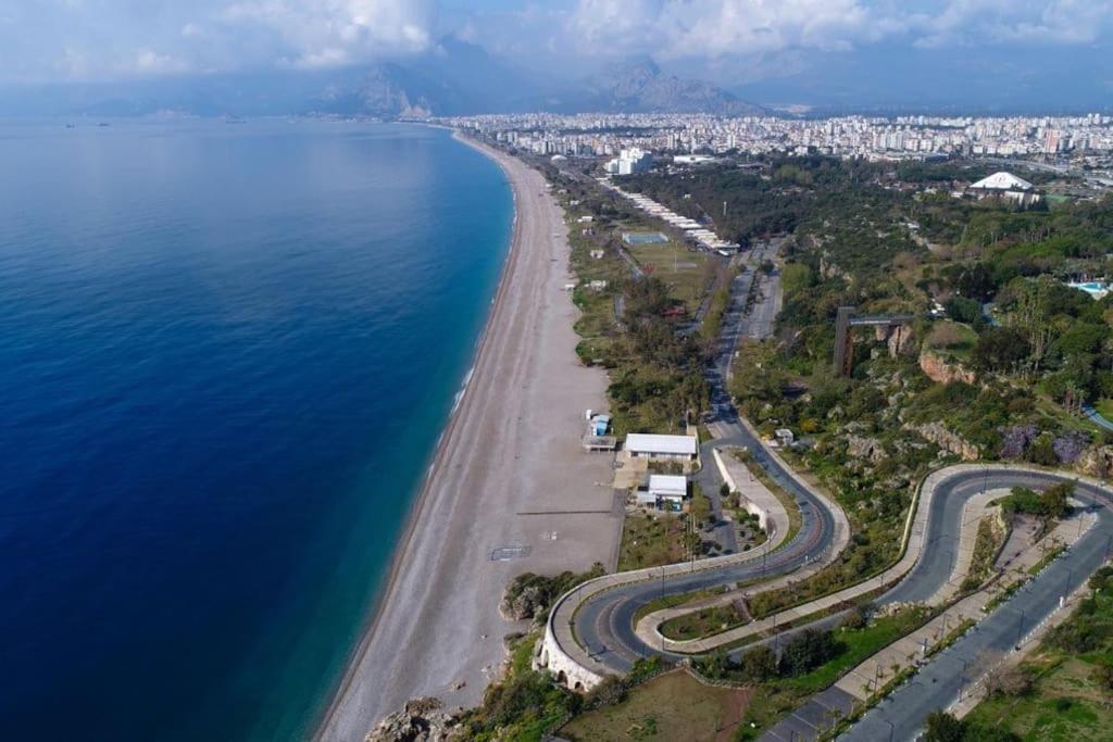 10 Location, Close To Beaches And Anywhere Apartment