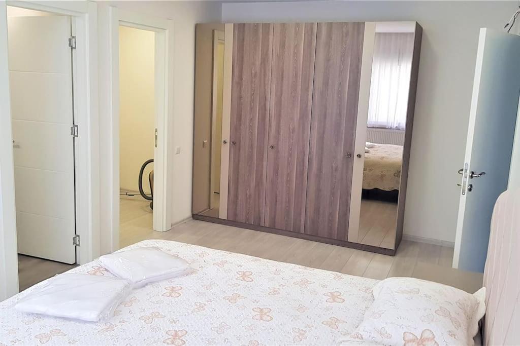 10 Location, Close To Beaches And Anywhere