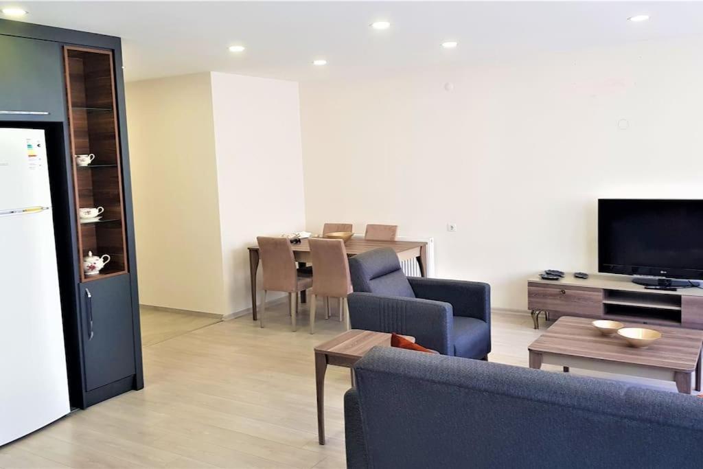 Apartment 10 Location, Close To Beaches And Anywhere Antalya