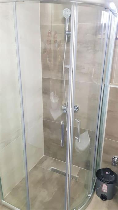 Apartment 10 Location, Close To Beaches And Anywhere