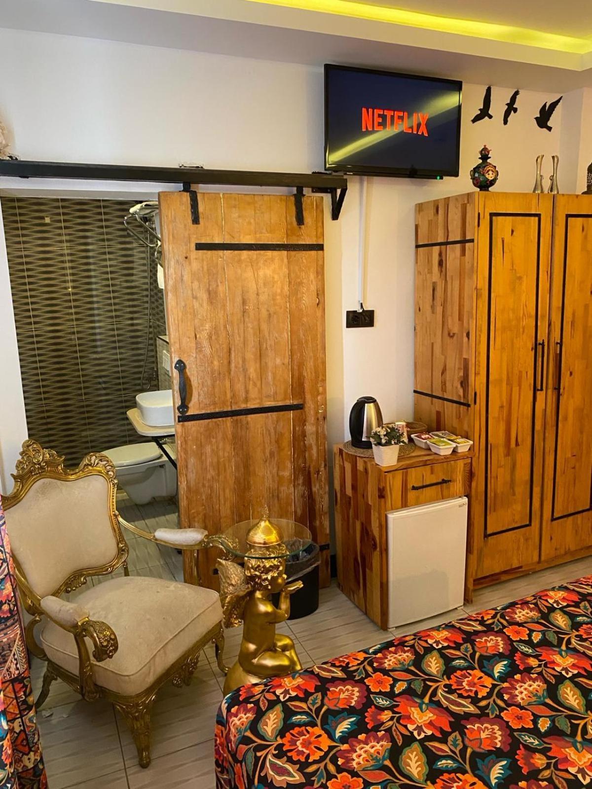 Hotel White Country Boutique 3*