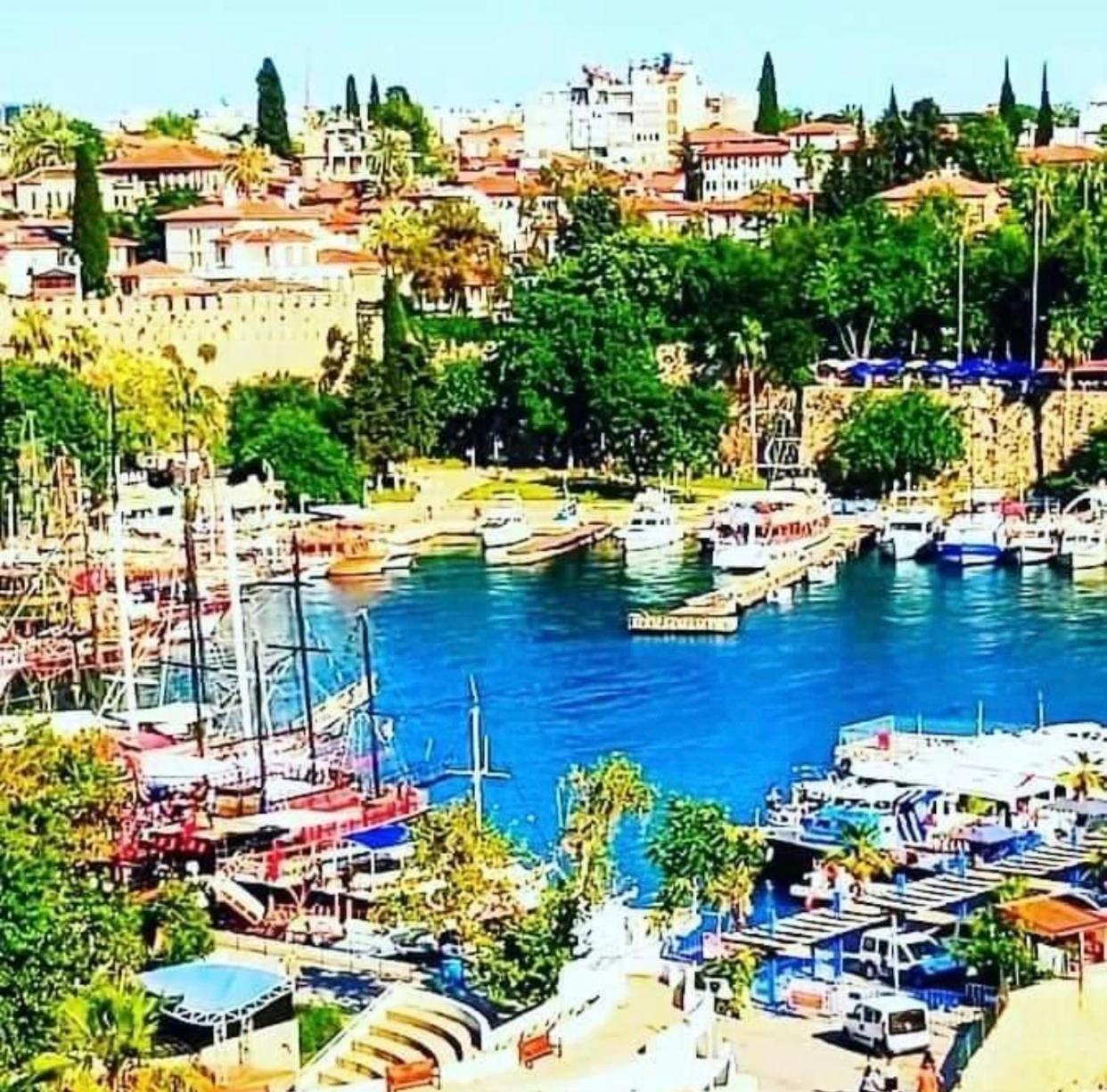 Kaleici Tarihi Lokasyon Bahceli Oezel Muestakil Ev Antalya