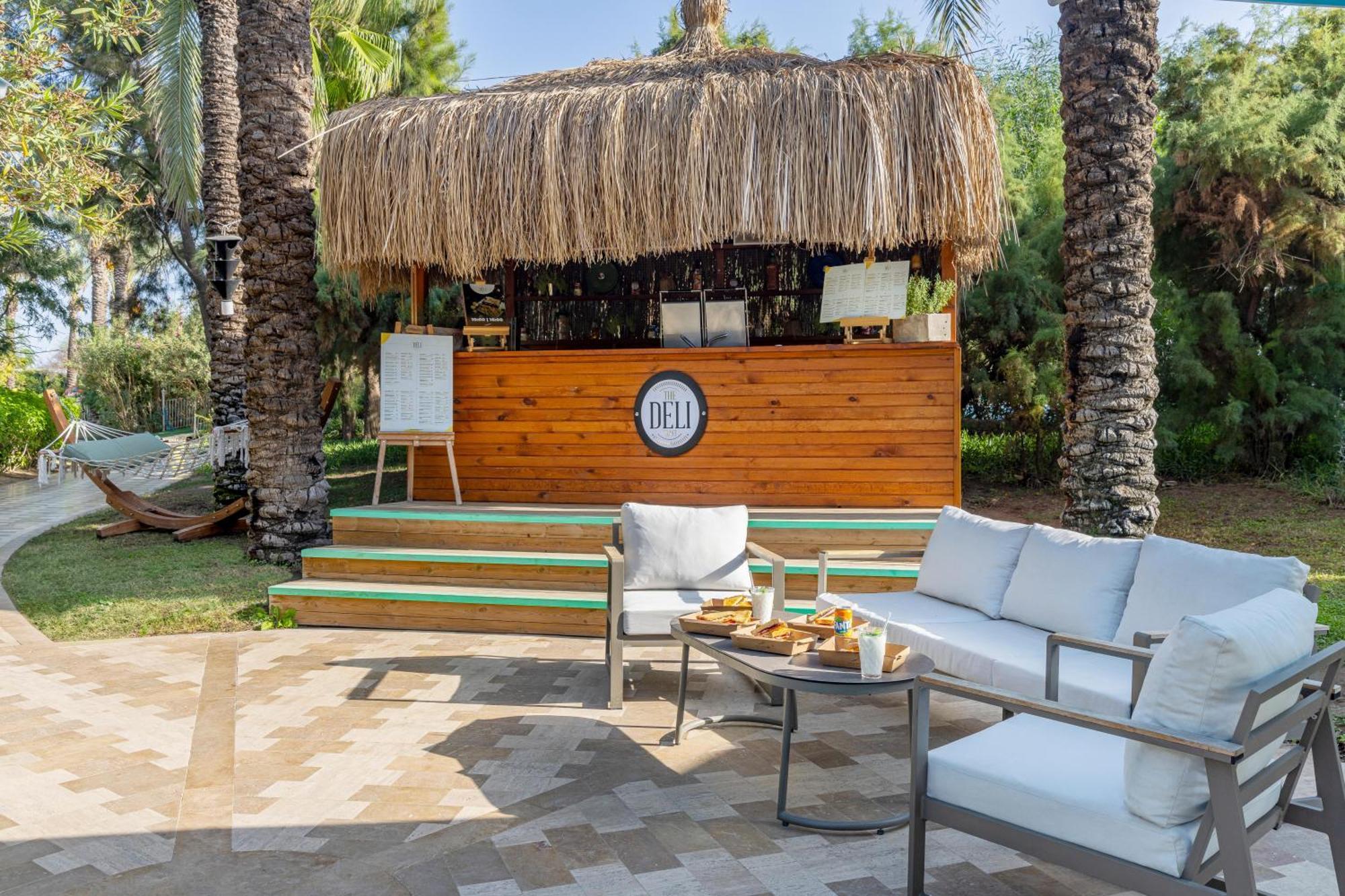 Concorde De Luxe Resort 5*