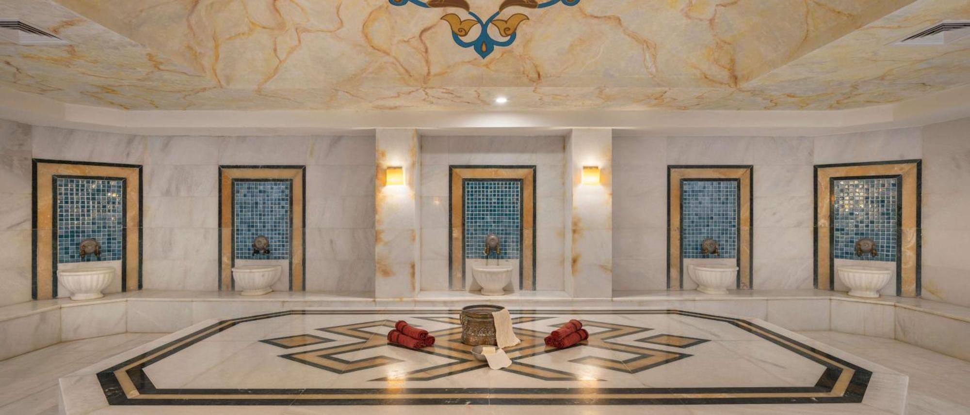 Wyndham Garden Lara Hotel
