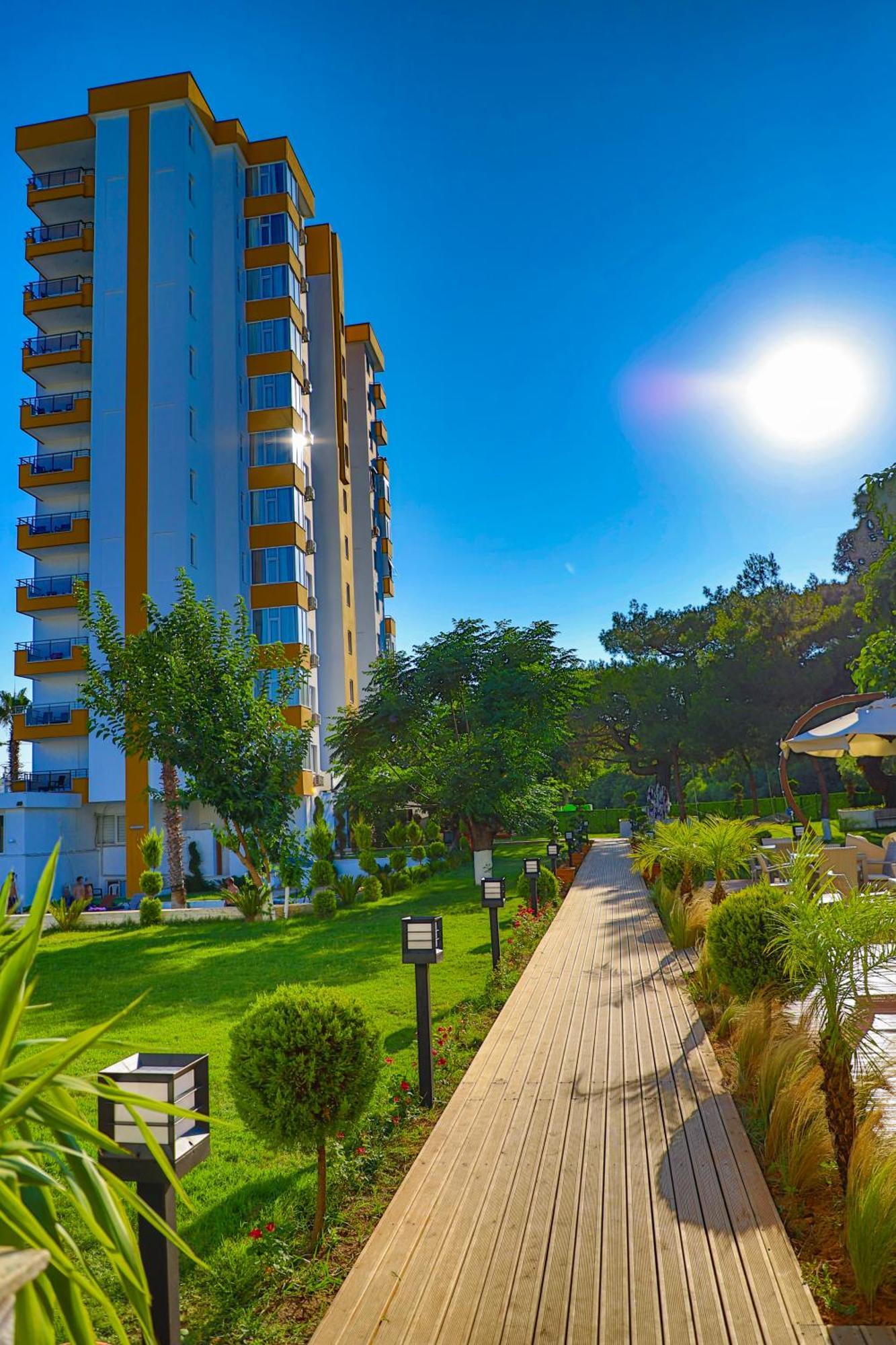 Hotel Lara Garden Butik 2*