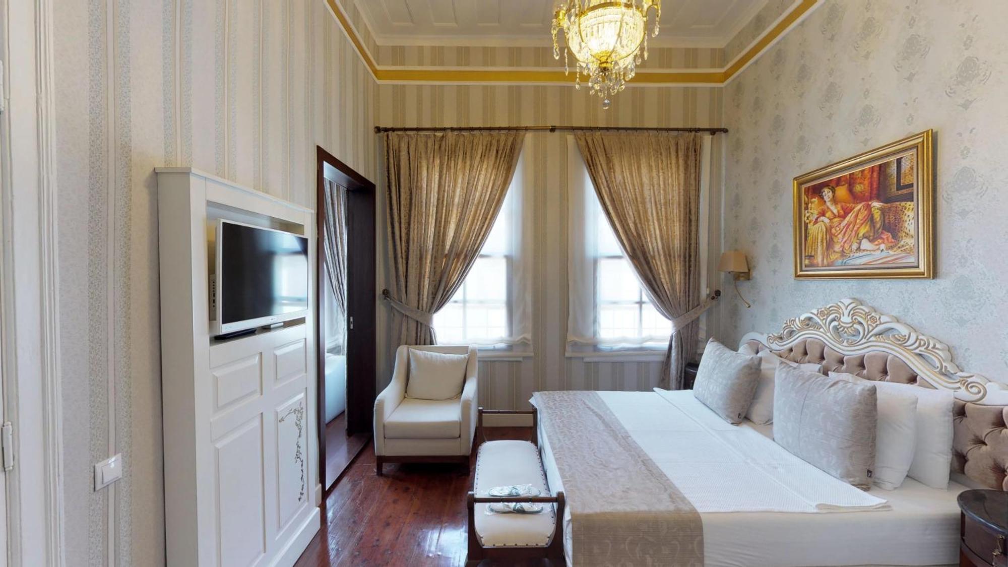 1207 Special Class Hotel 3*