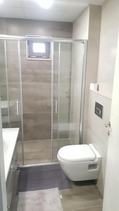 10 Location, Close To Beaches And Anywhere Apartment Antalya