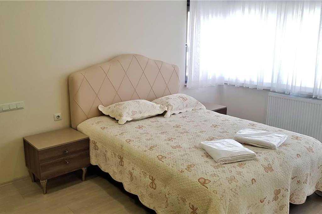 10 Location, Close To Beaches And Anywhere * Antalya