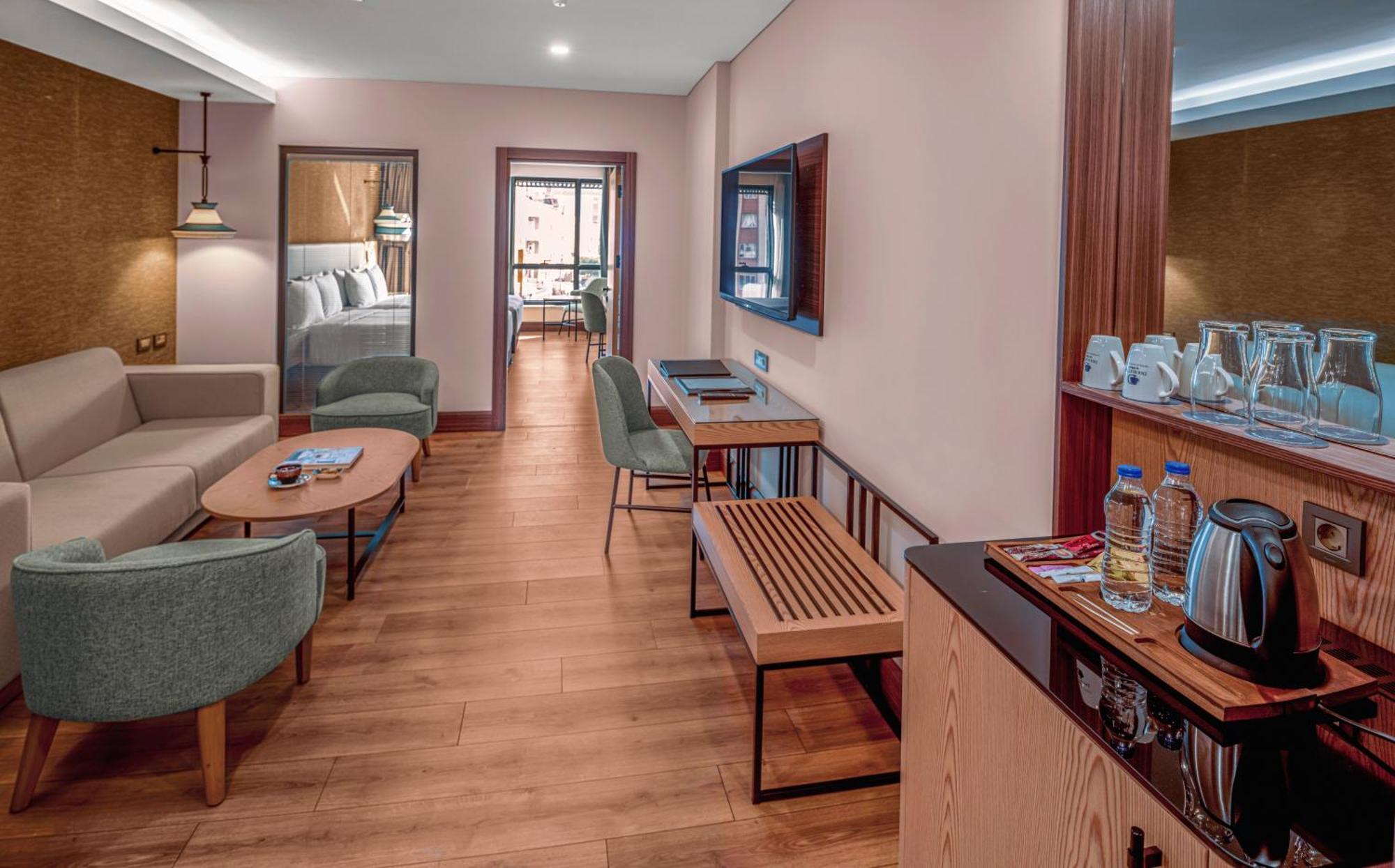 Doubletree By Hilton Centre 5* Antalya
