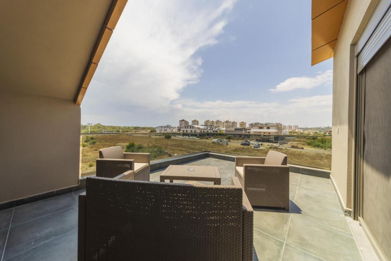 Luxury With Private Pool Close To Lara Beach Antalya