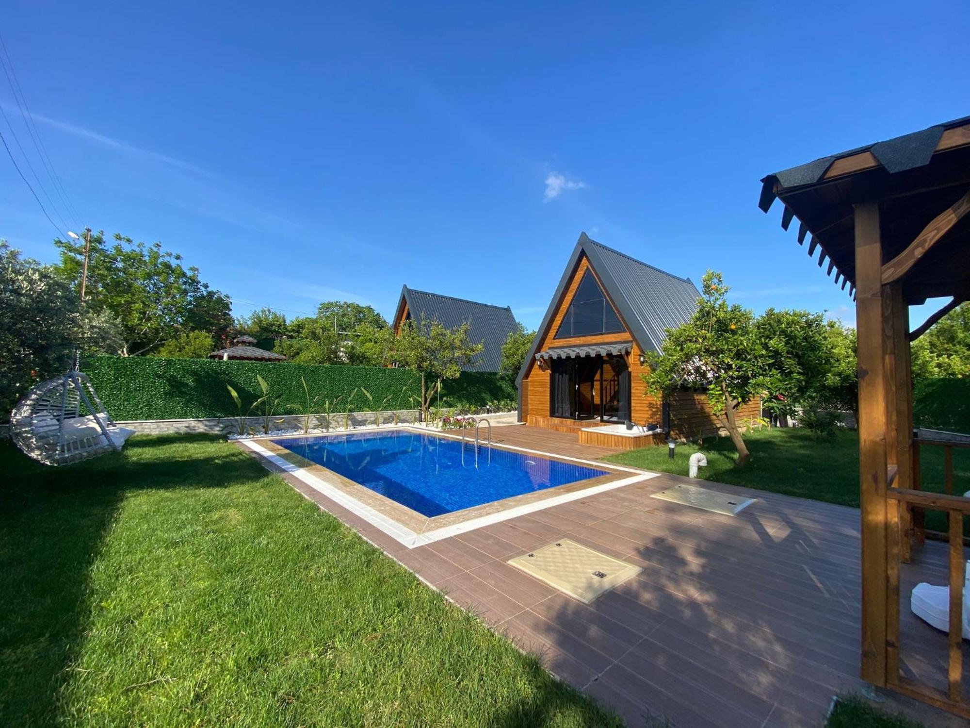 Eyluel Villa *