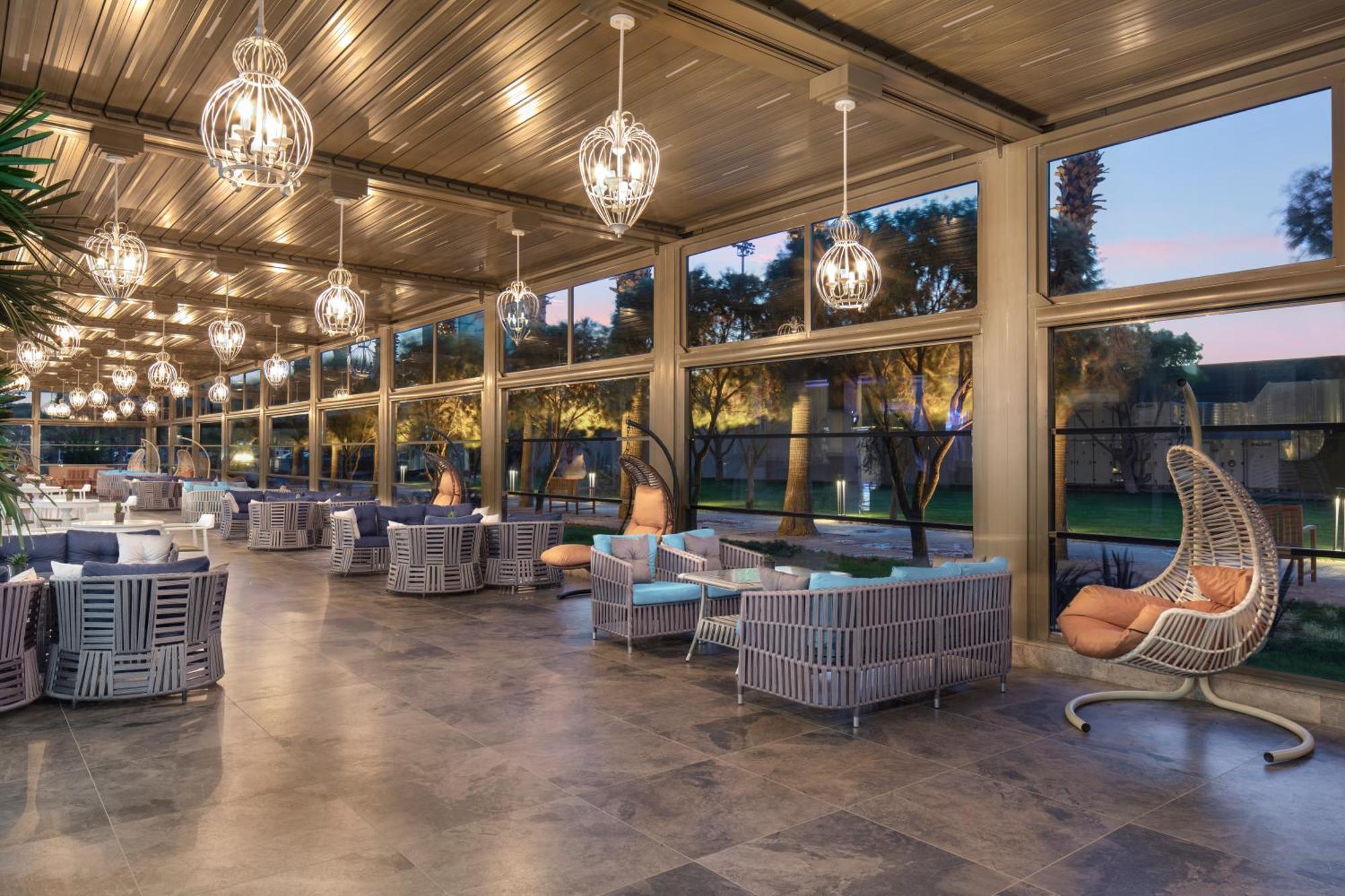 Nirvana Cosmopolitan Resort 5*