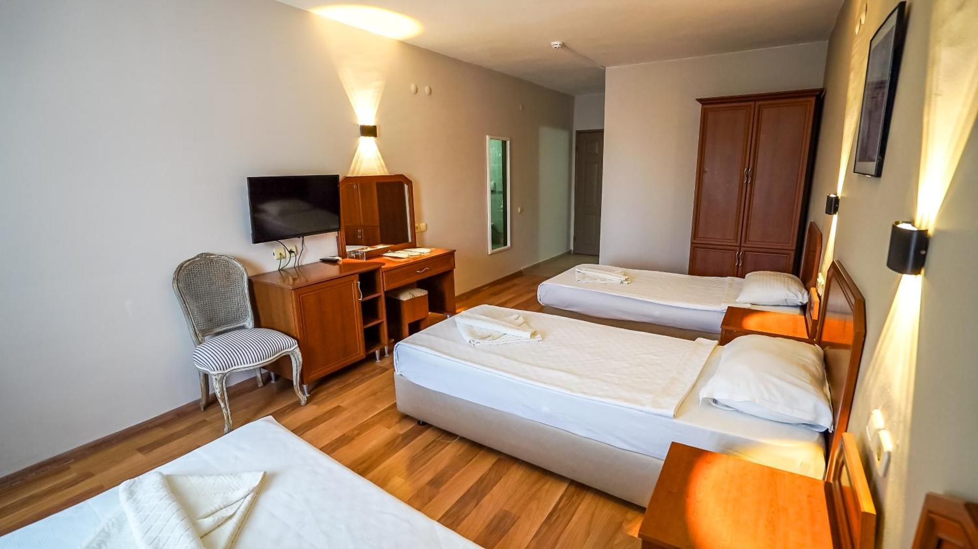 Hotel Nex Royal Beach