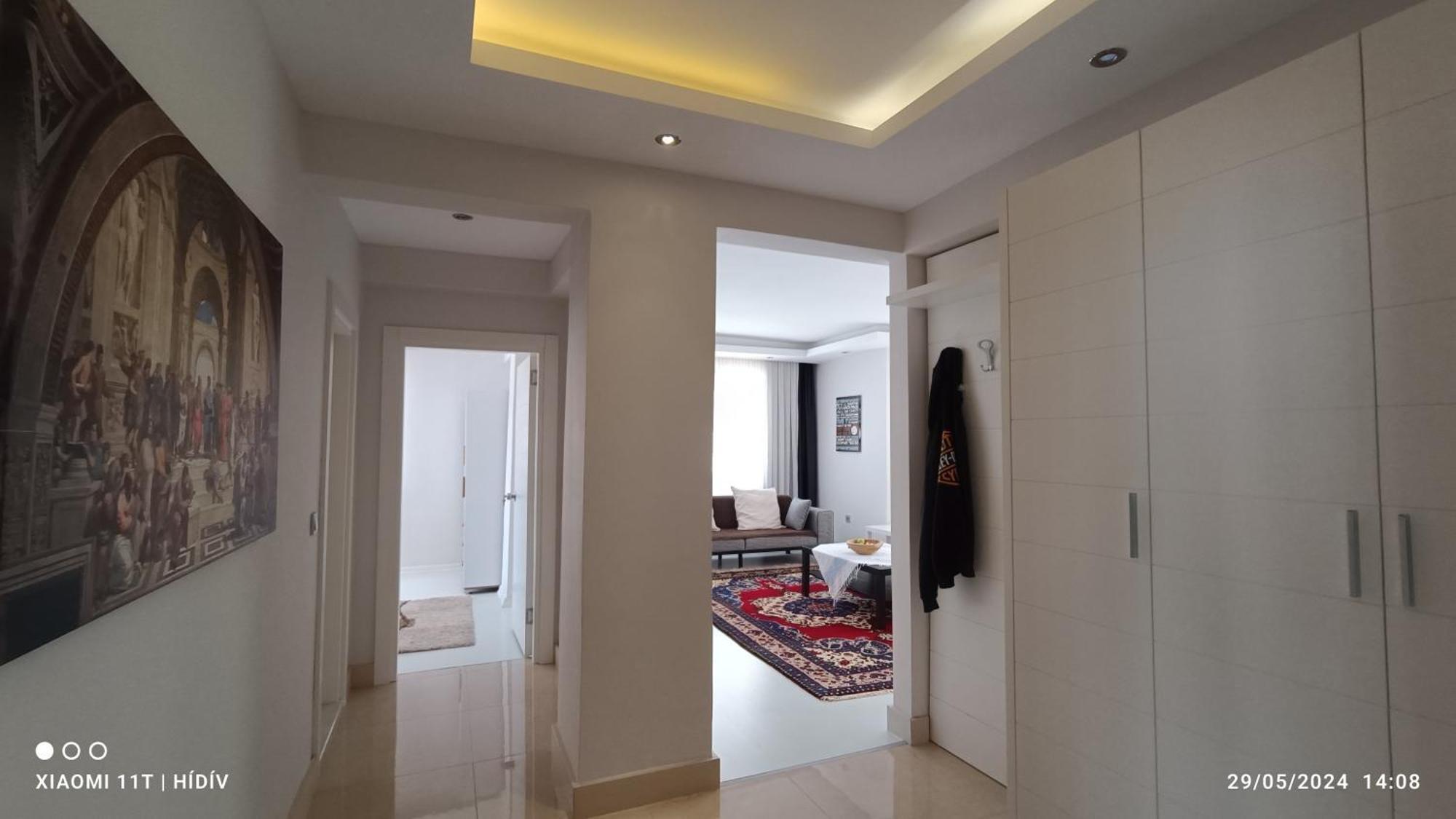 Lara'da Modern Bir Vaha Apartment *