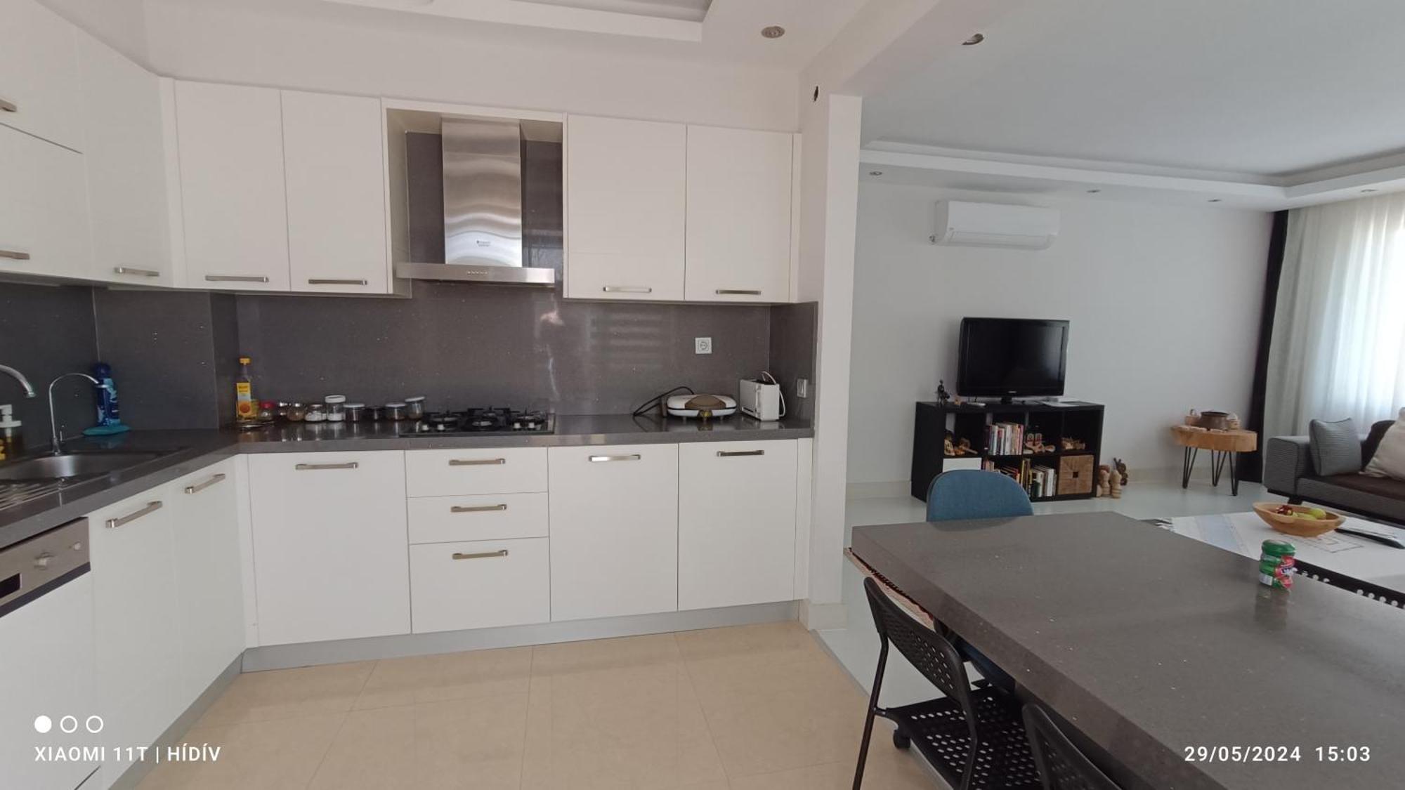 Apartment Lara'da Modern Bir Vaha