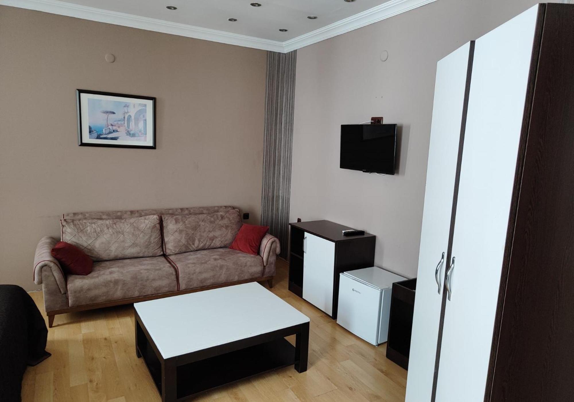 Kolibry Sv Otel 2*