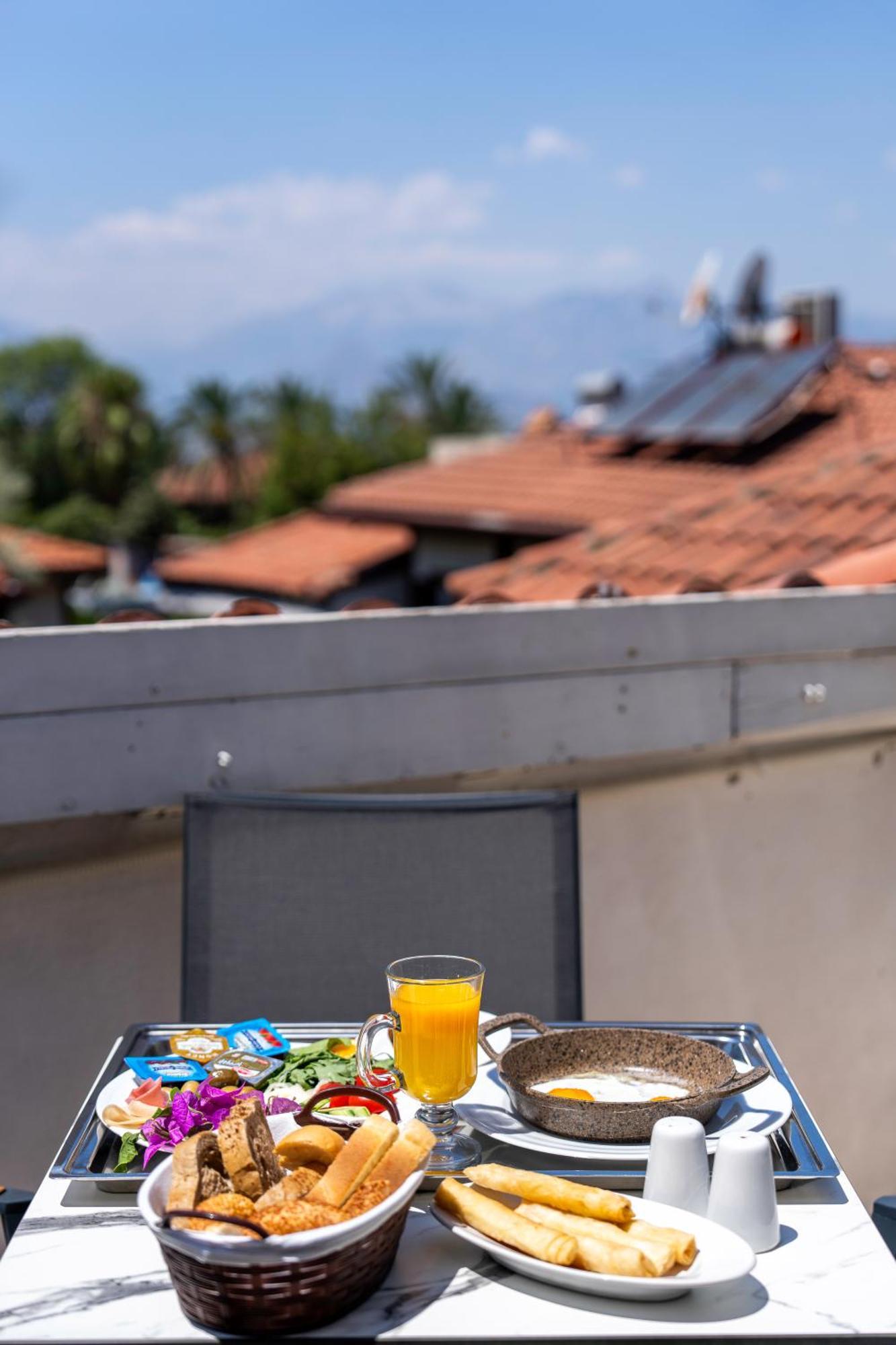 Atelya Art Hotel