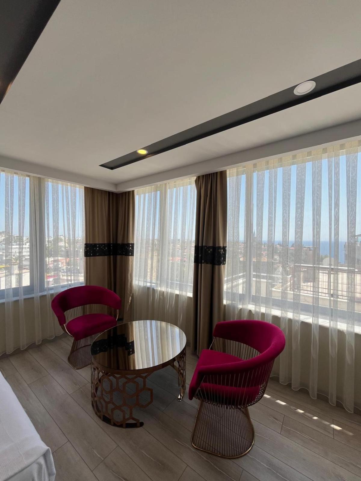 Golden Lux Otel
