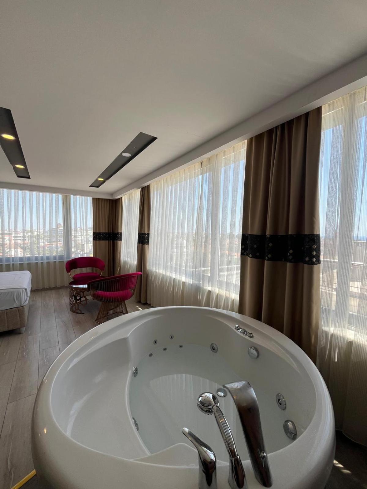 Golden Lux Otel