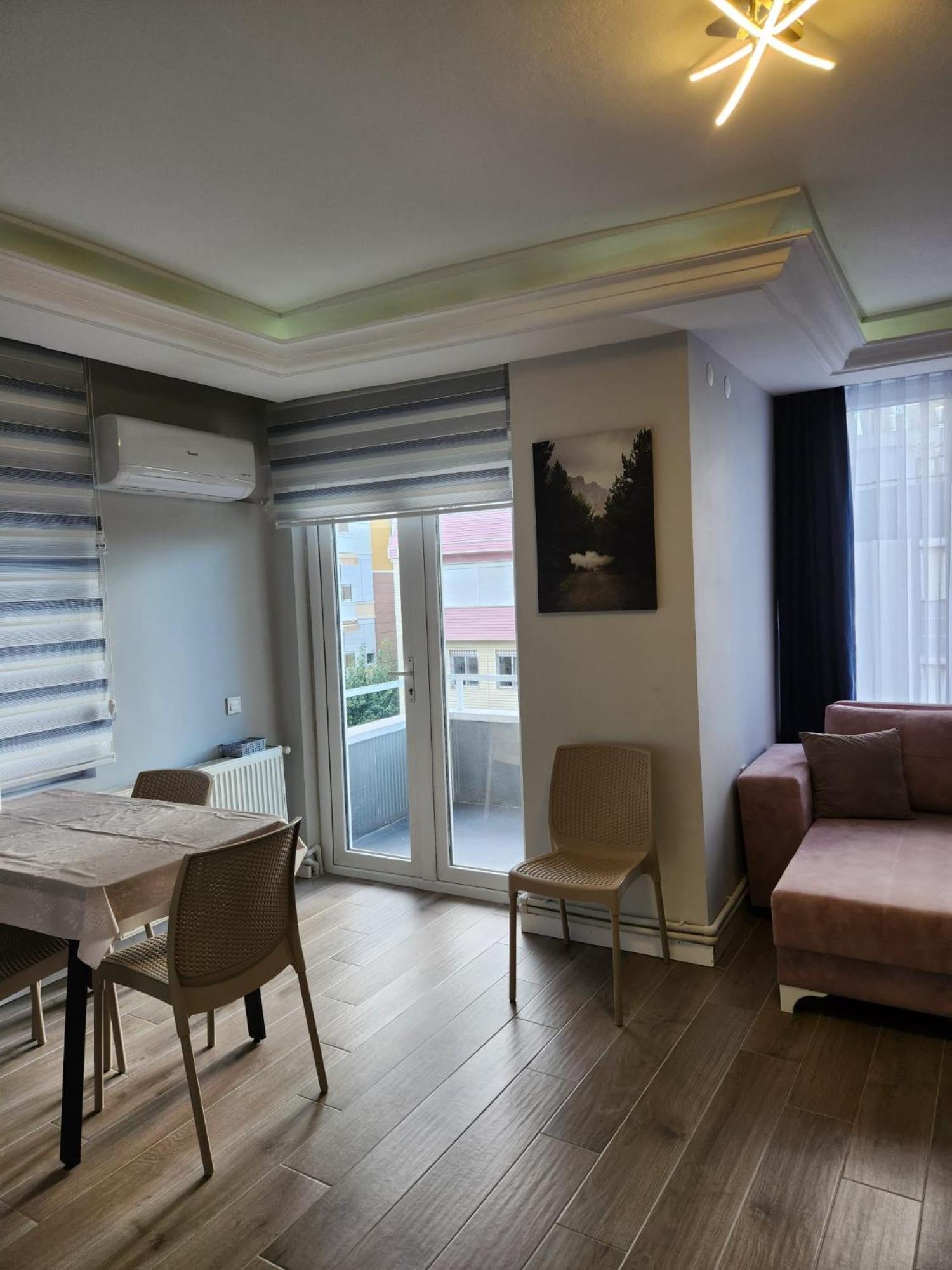 Kuk Apartment