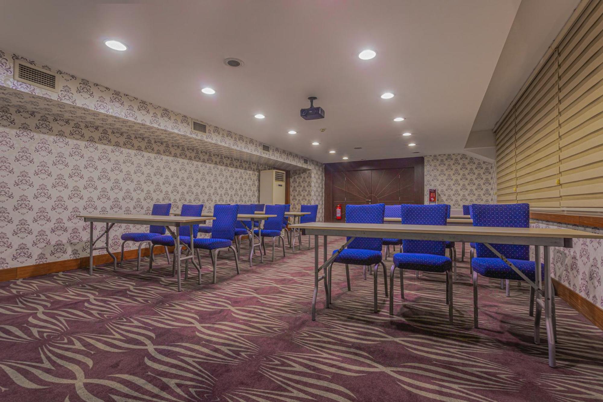 Western Khan Hotel