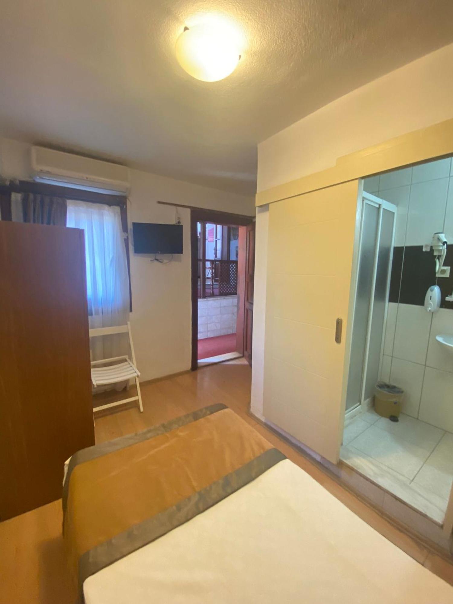 Konak Hotel Kaleici 2*