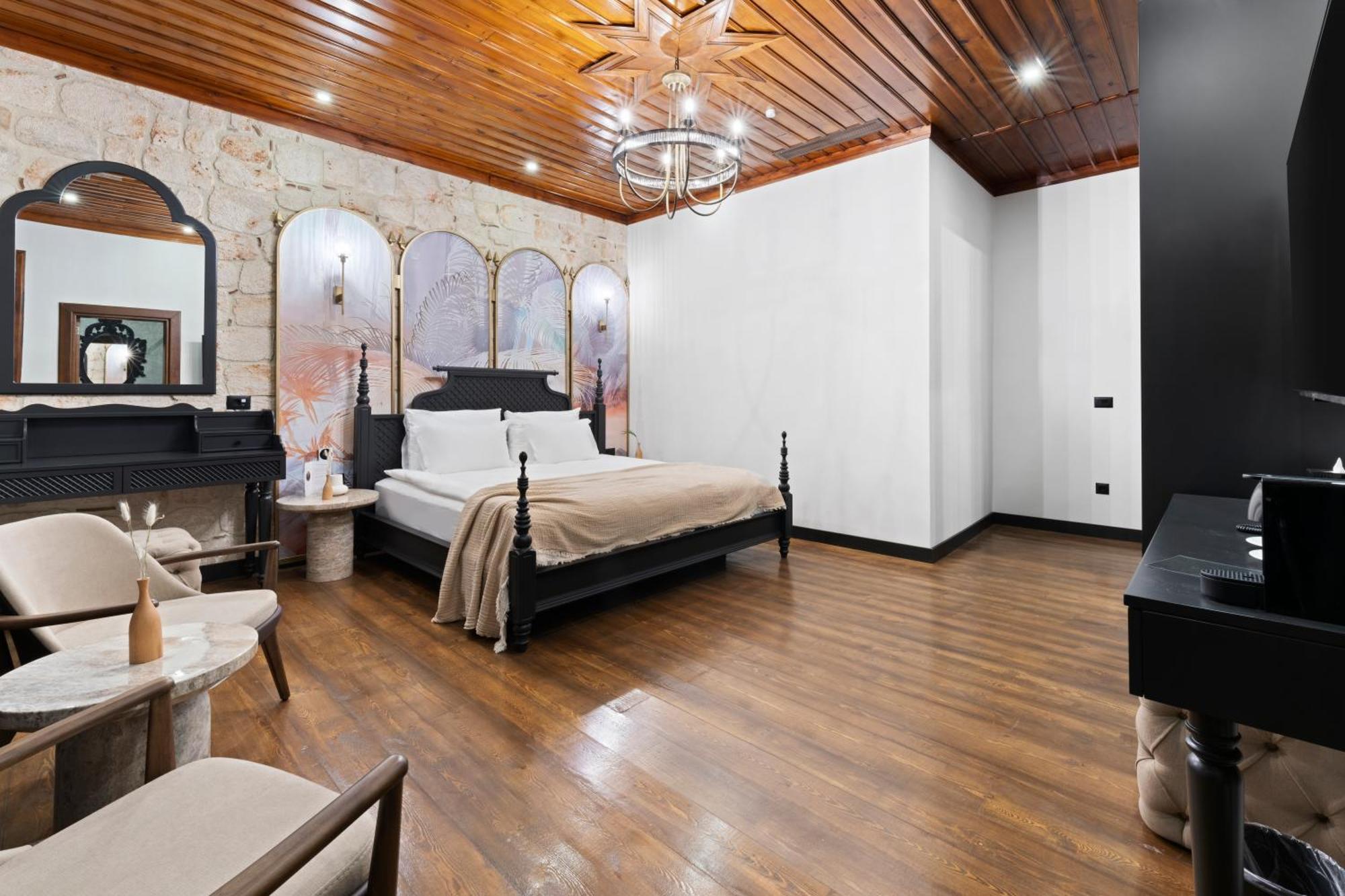Belmondo Old Town Otel Antalya