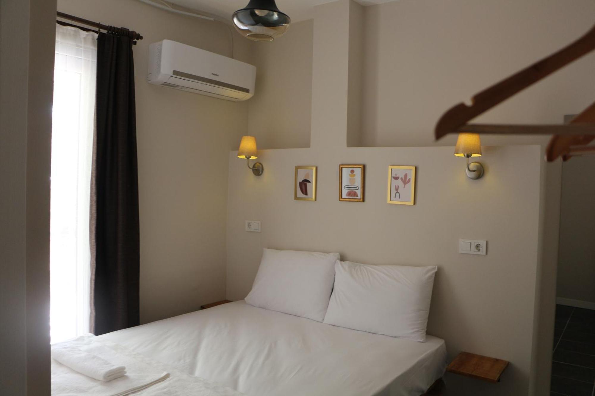 Holy Homestay *
