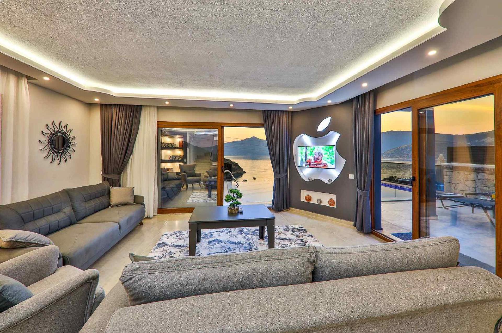 Villa Rainbow *