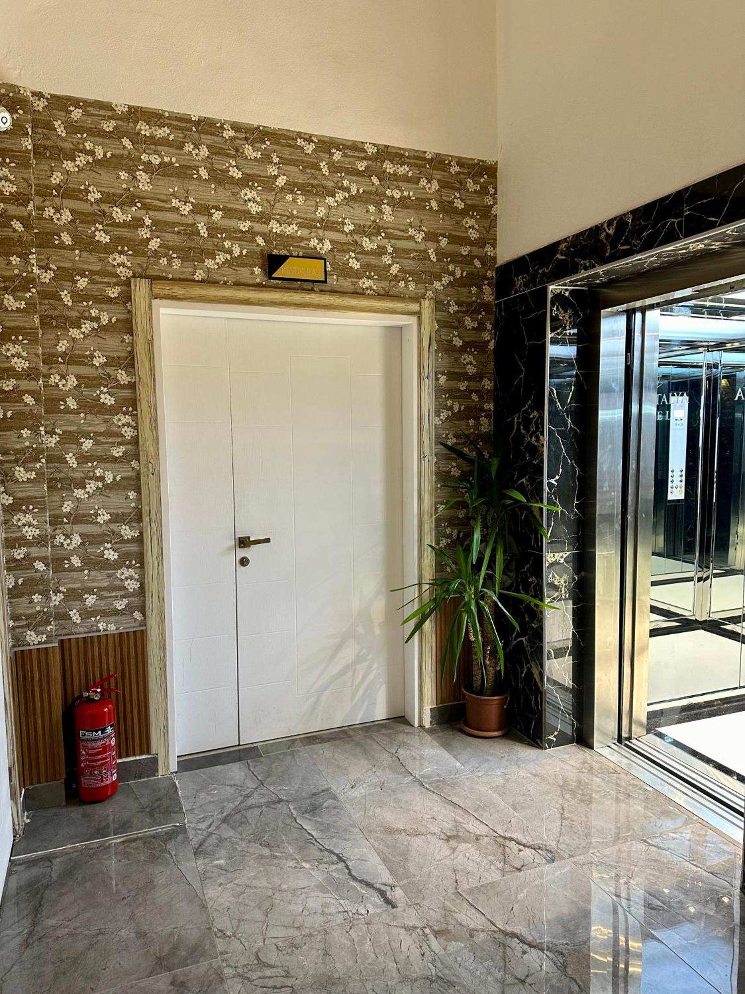 Hotel Bloomtalya