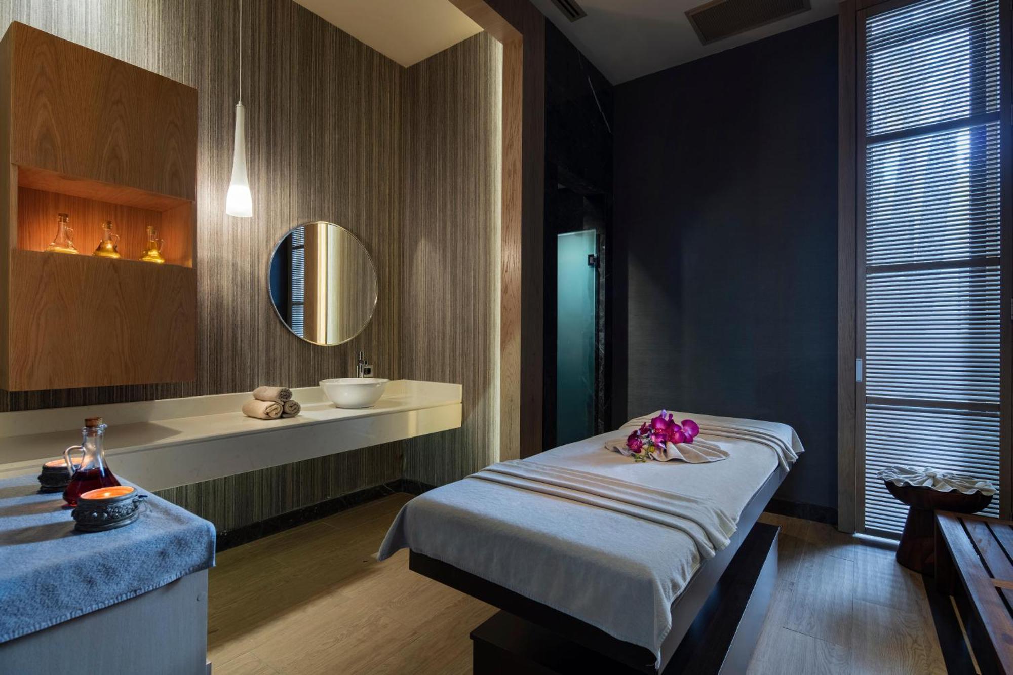 Hotel Trendy Lara 5*