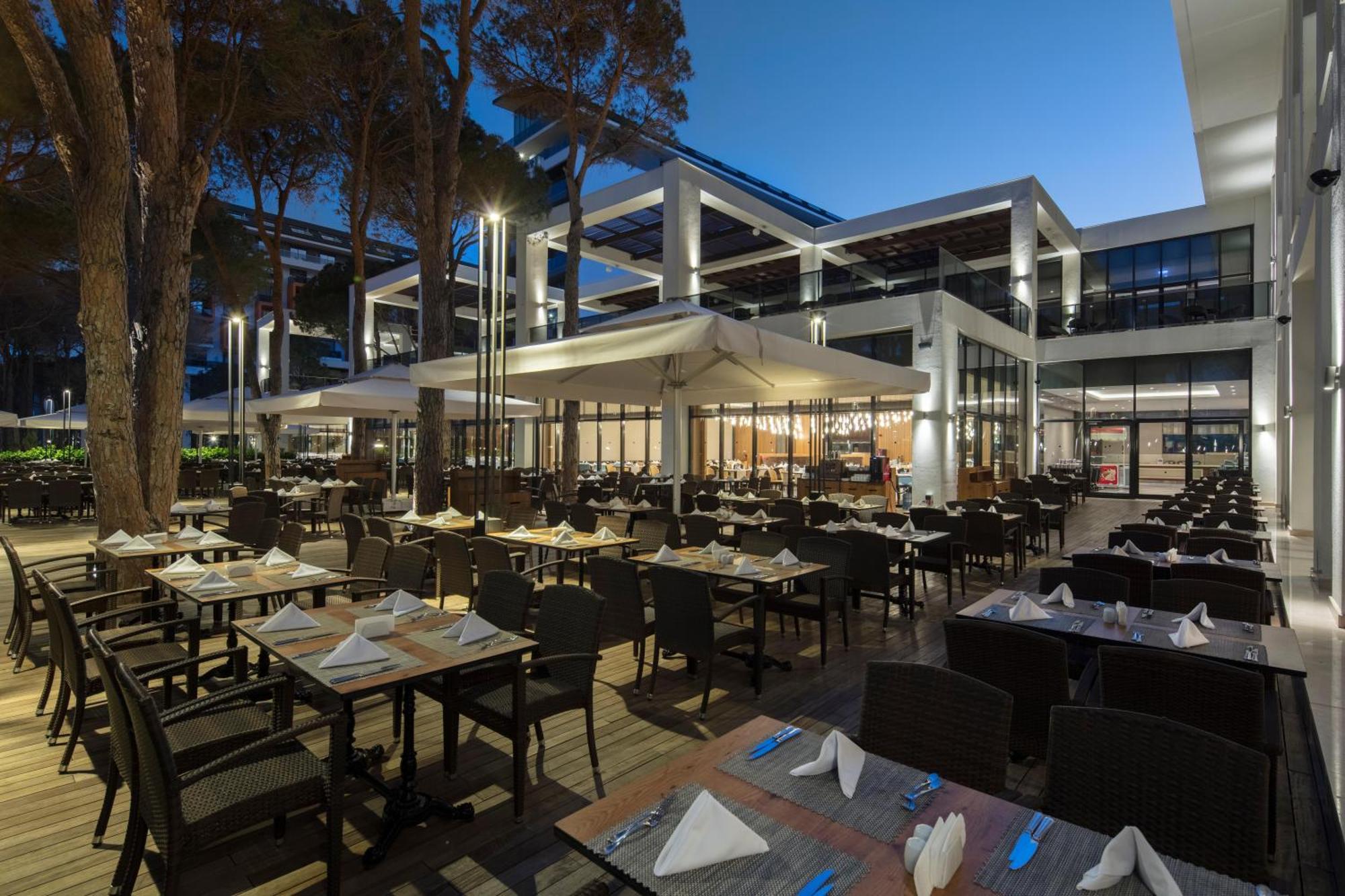 Hotel Trendy Lara 5*