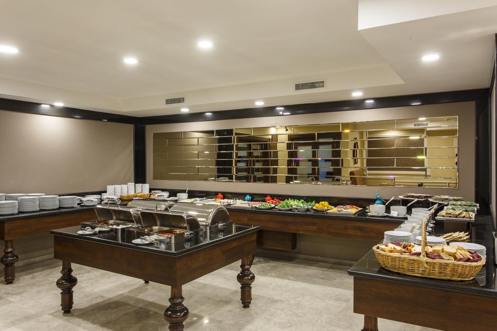 Antroyal Otel 3*