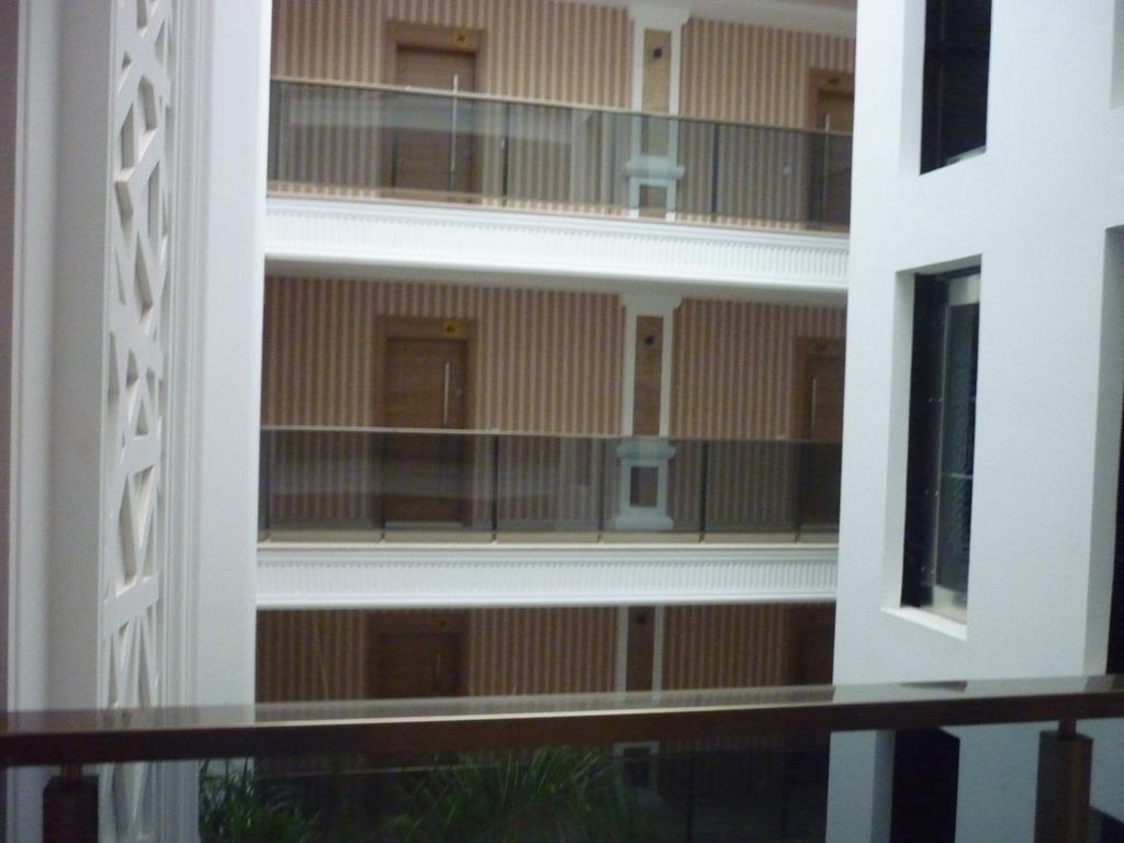 Aqua Homes Apartment