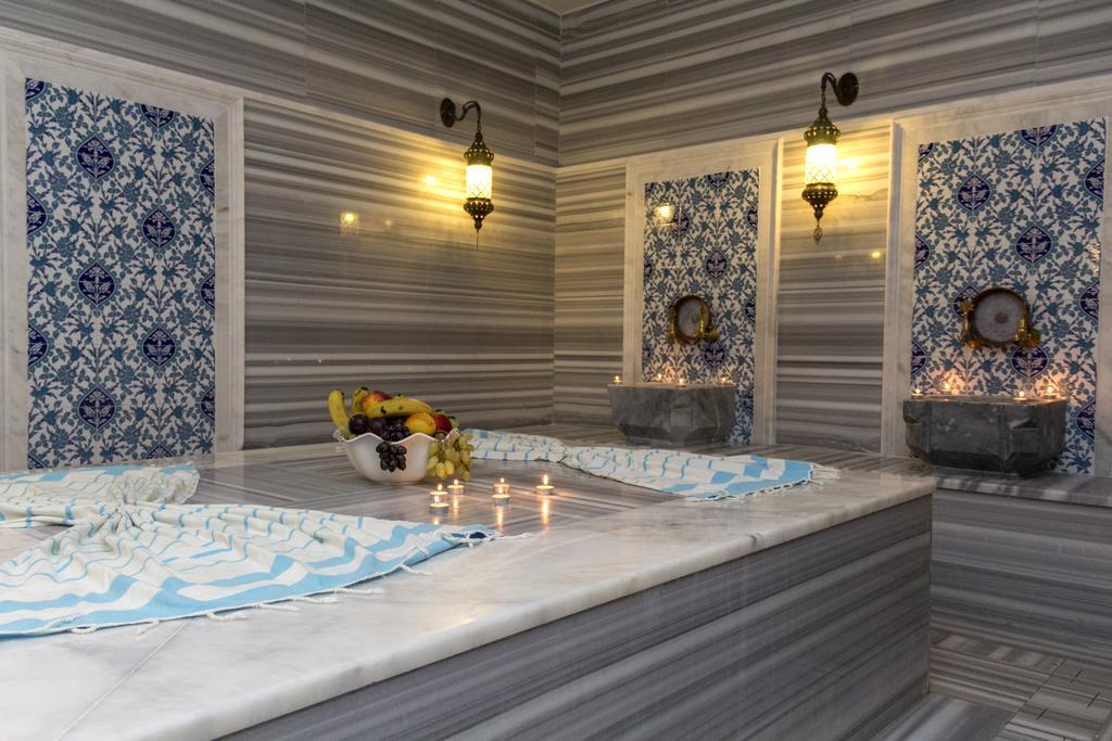 Western Khan Hotel 4*