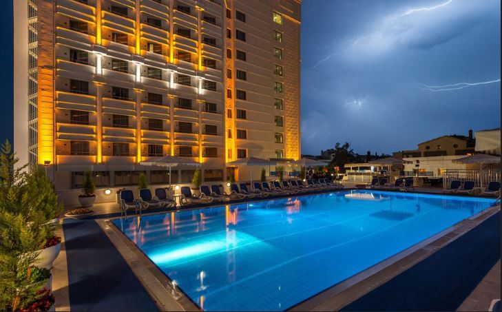 Western Khan Hotel 4*