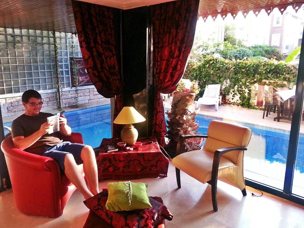 Hotel Queen Ra Antalya