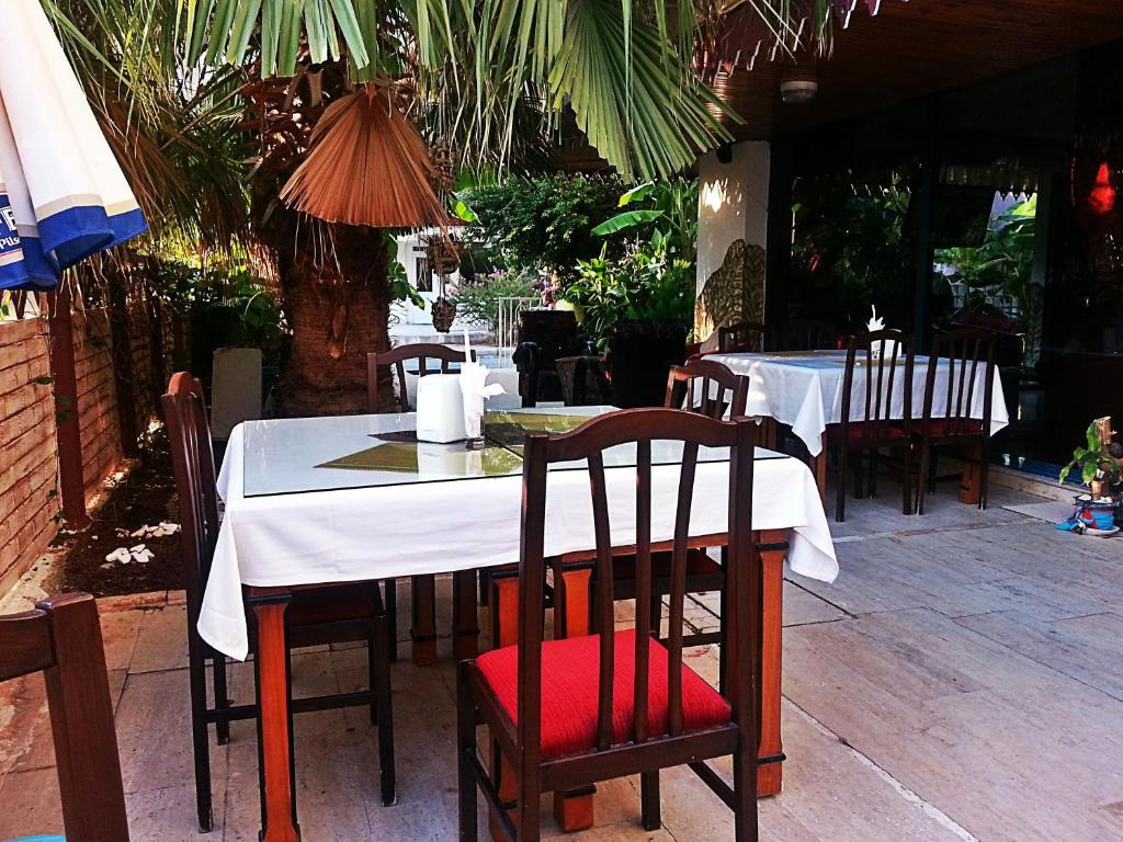 Queen Ra Hotel 3*