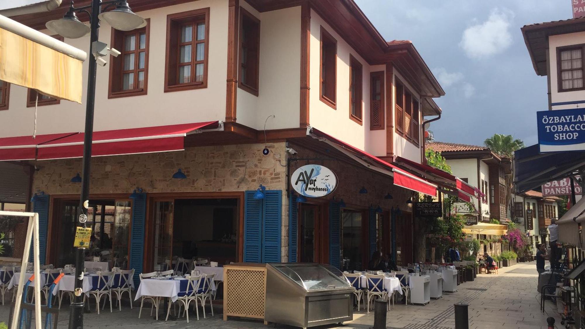 Kervan Otel 2*