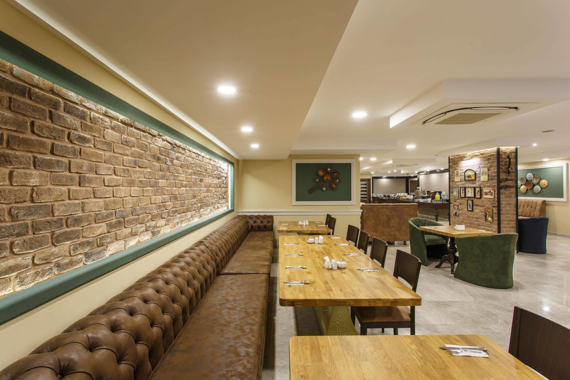 Antroyal Otel