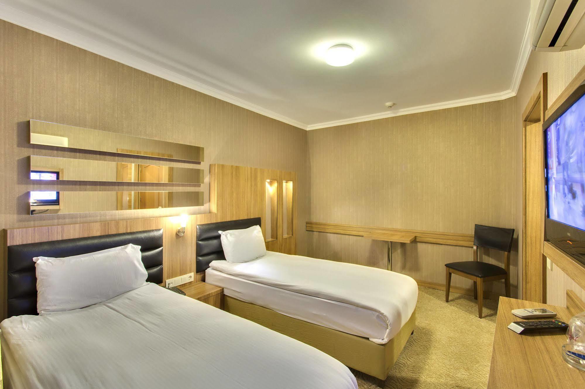 Antroyal Otel