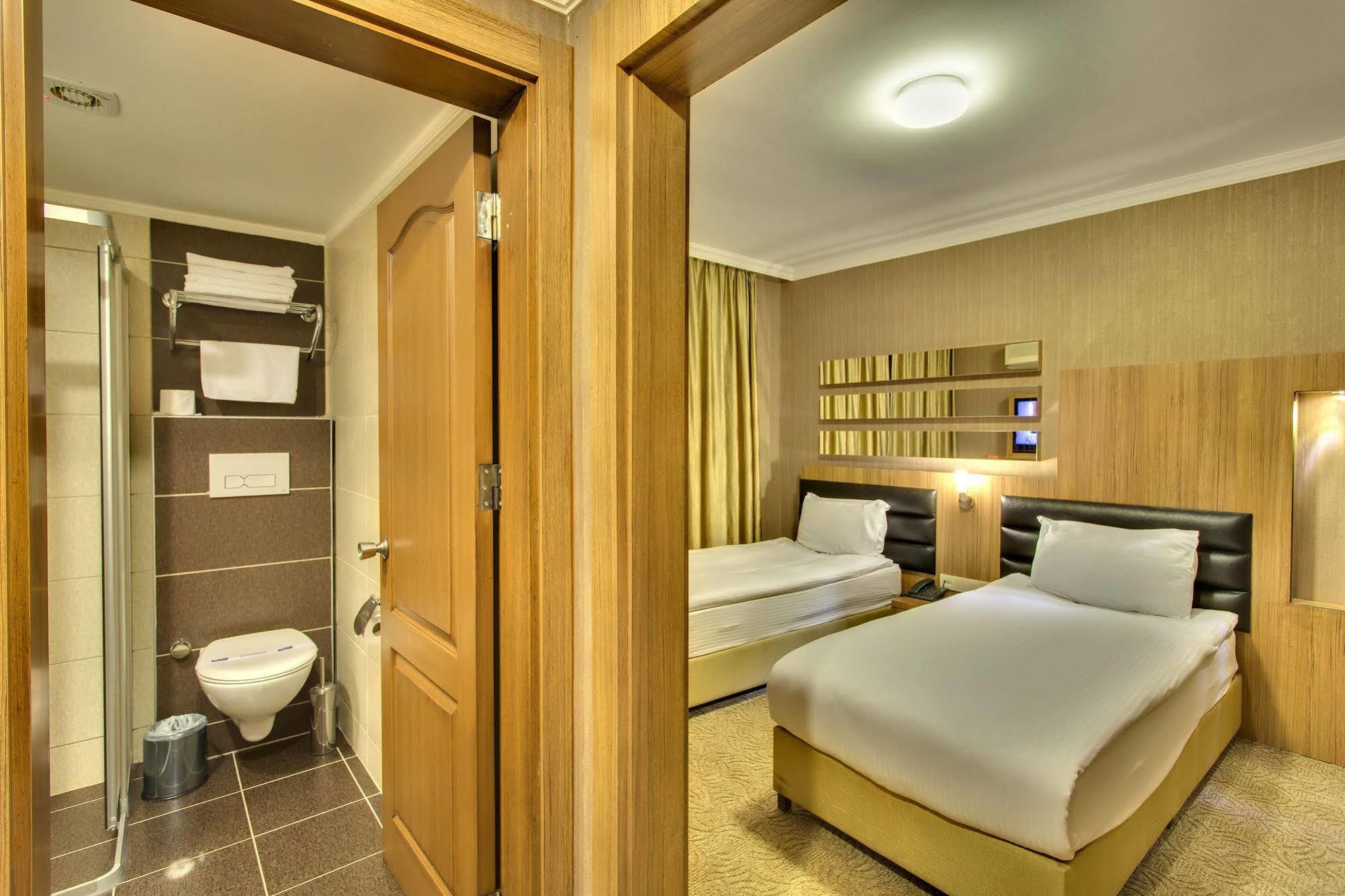 Antroyal Otel 3*