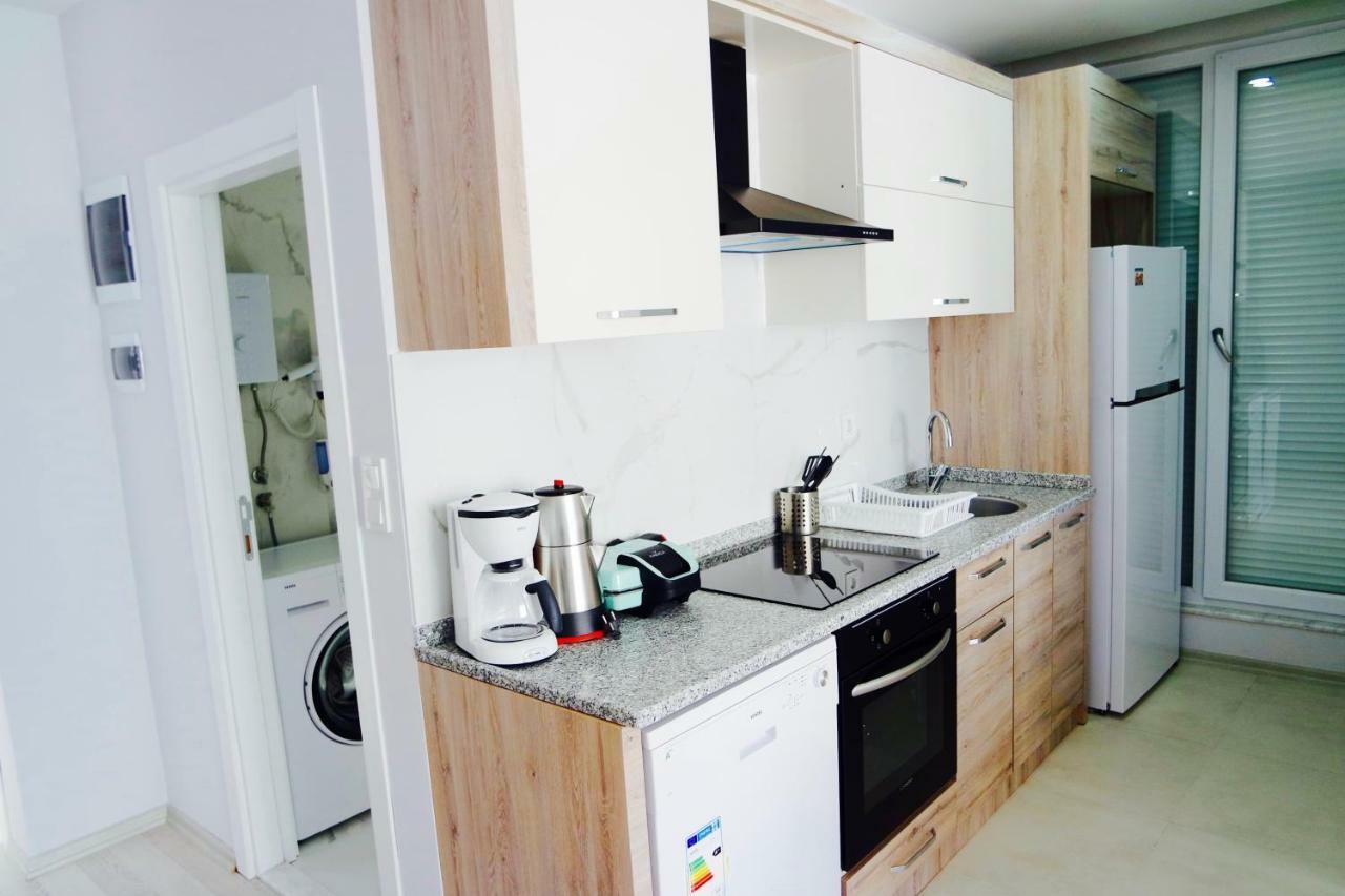 Modern Apartment *