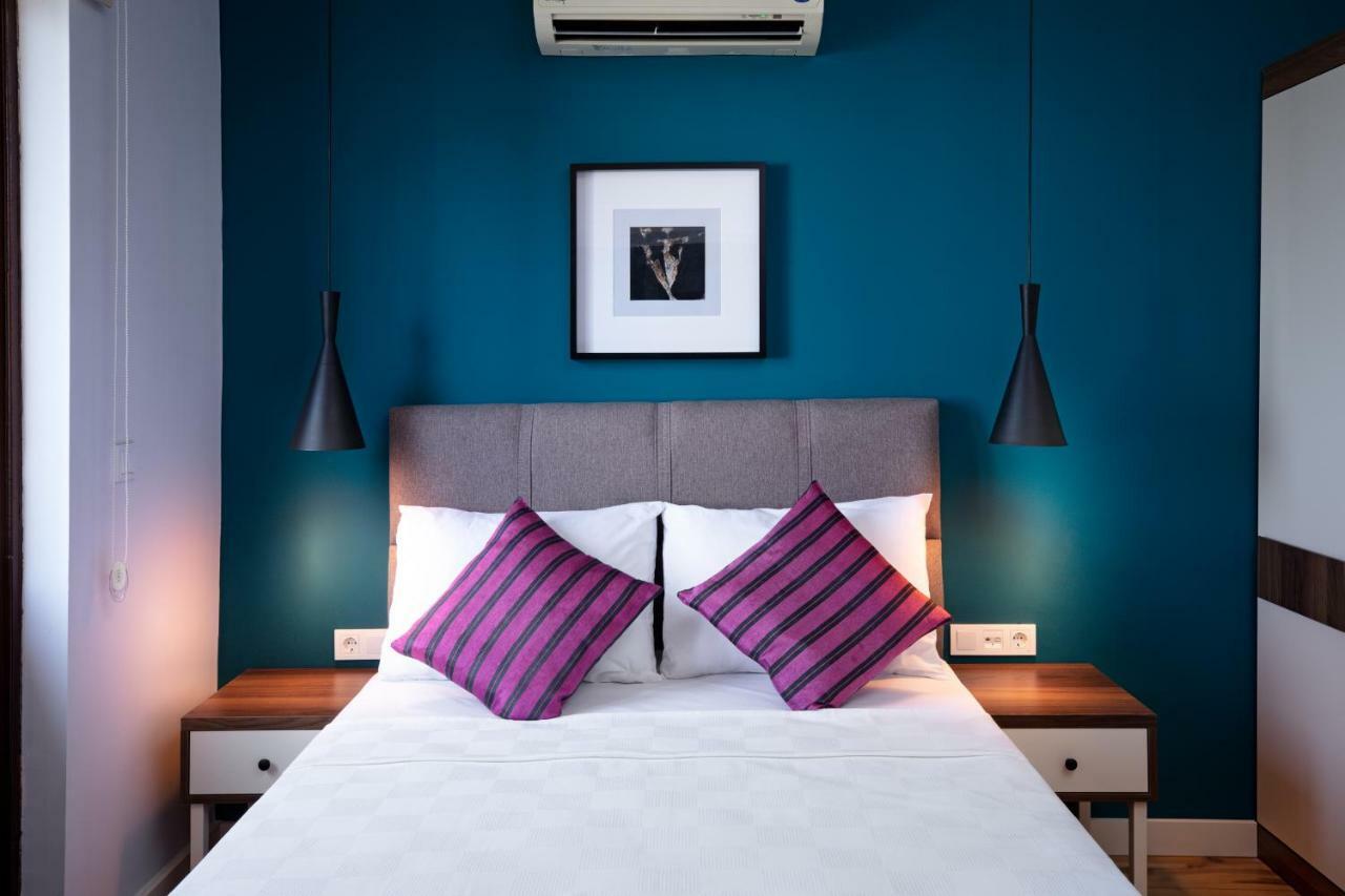 Mono Otel 3*