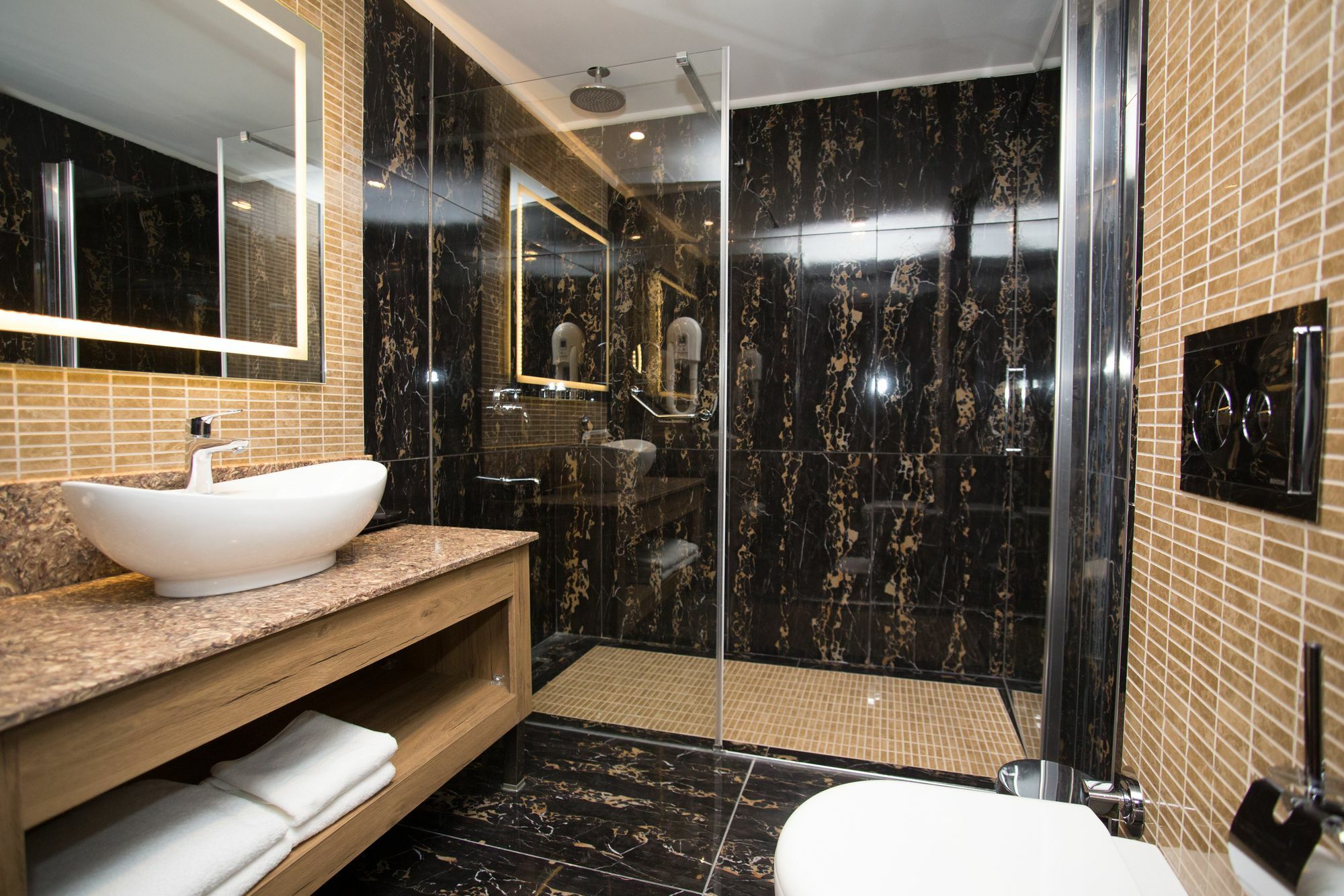 Otel Active Başaran Business 5*