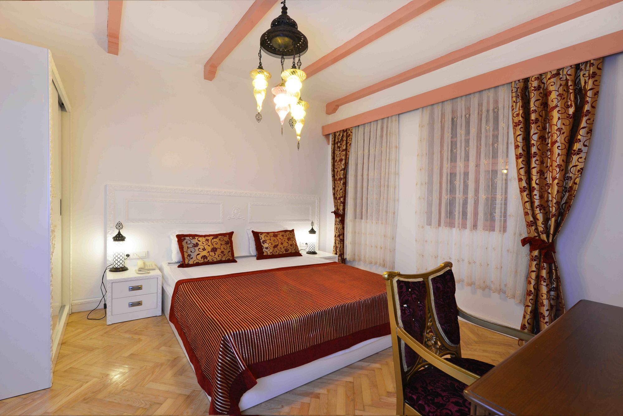 Ch Tutav Turkevleri Antalya
