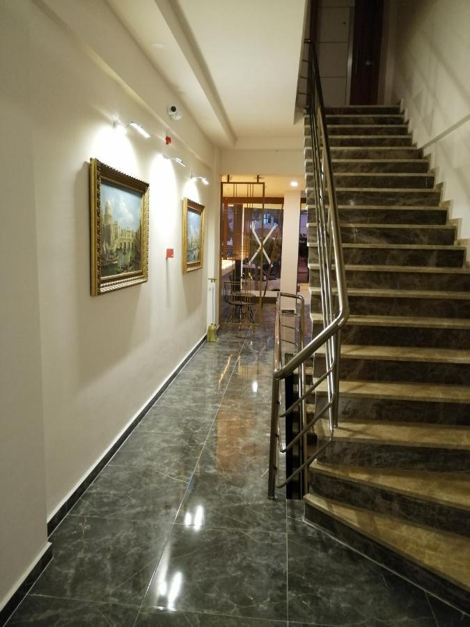 Aparthotel Sirena & 2*